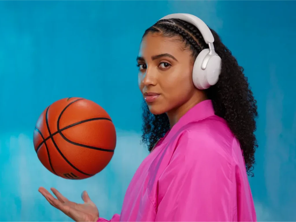 Bose New QuietComfort Ultra Wireless Headphones noise cancelling with girl img